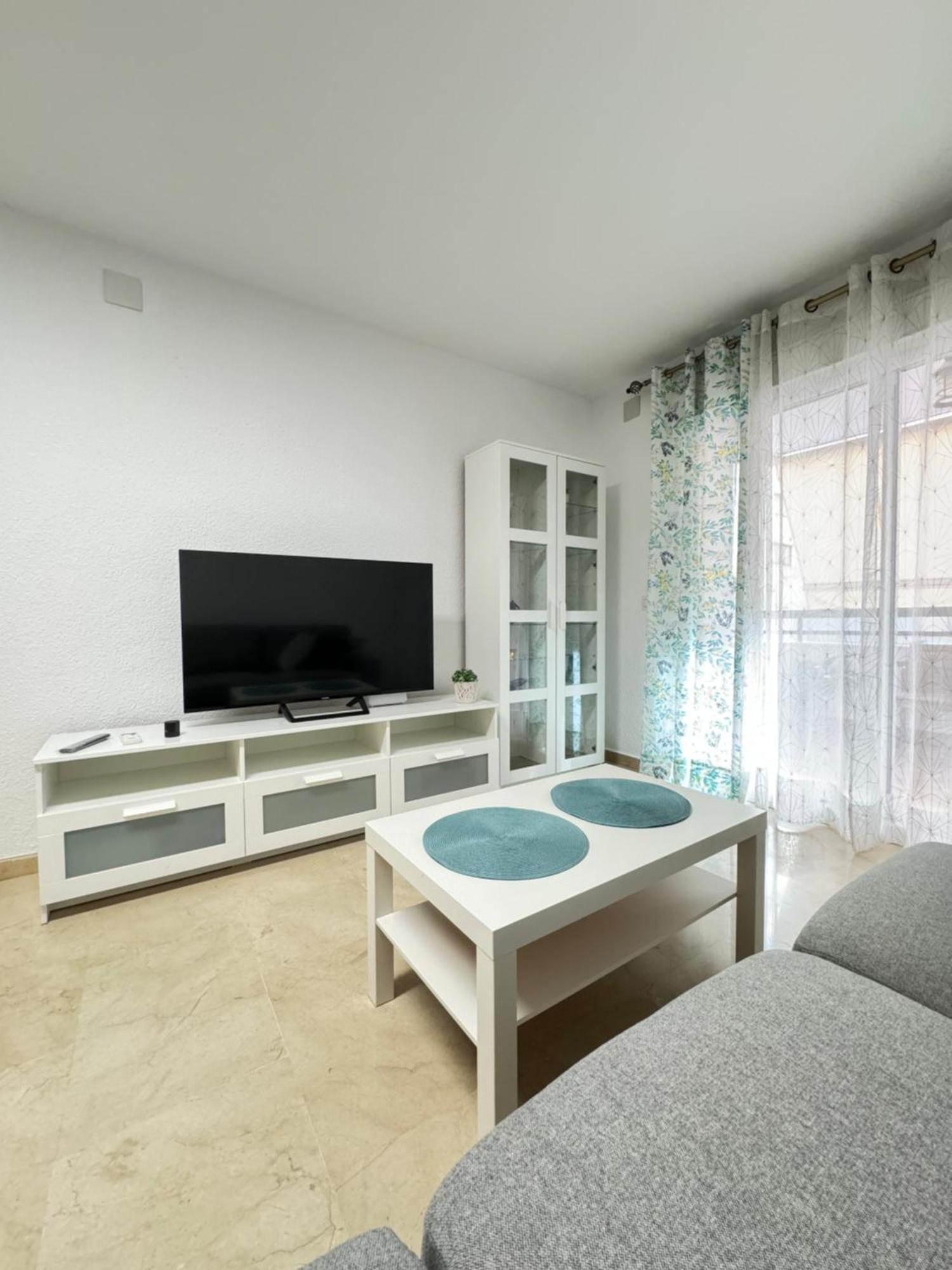 Estacion Del Mar Apartment Malaga Ngoại thất bức ảnh